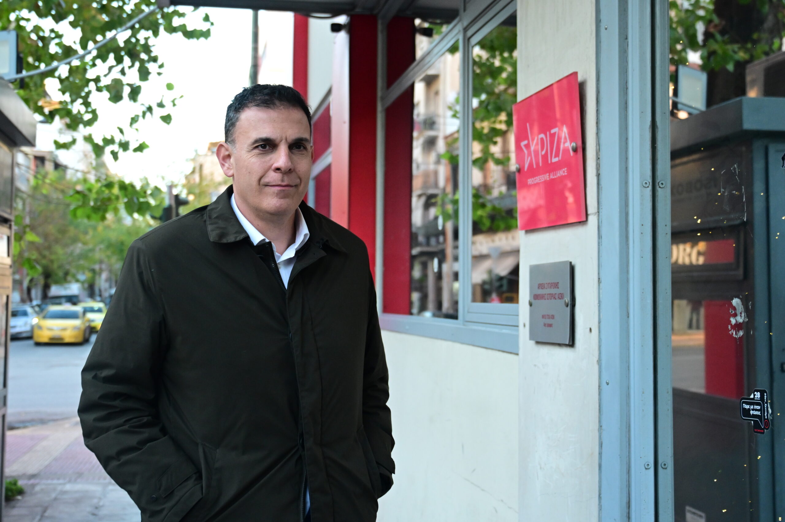 Γ. Καραμέρος: Επίμονος κηπουρός των κερδών του καρτέλ των τραπεζών ο κ. Στουρνάρας