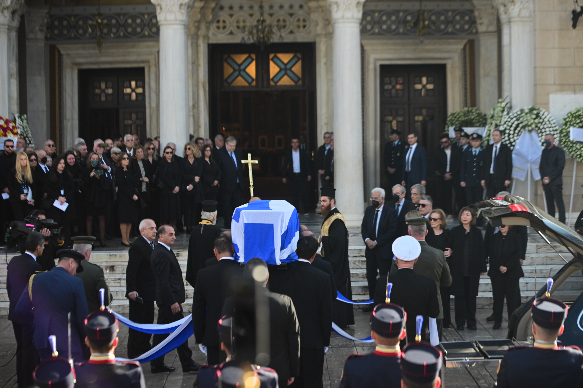 Live ο τελευταίος αποχαιρετισμός στον Κώστα Σημίτη με τιμές πρωθυπουργού