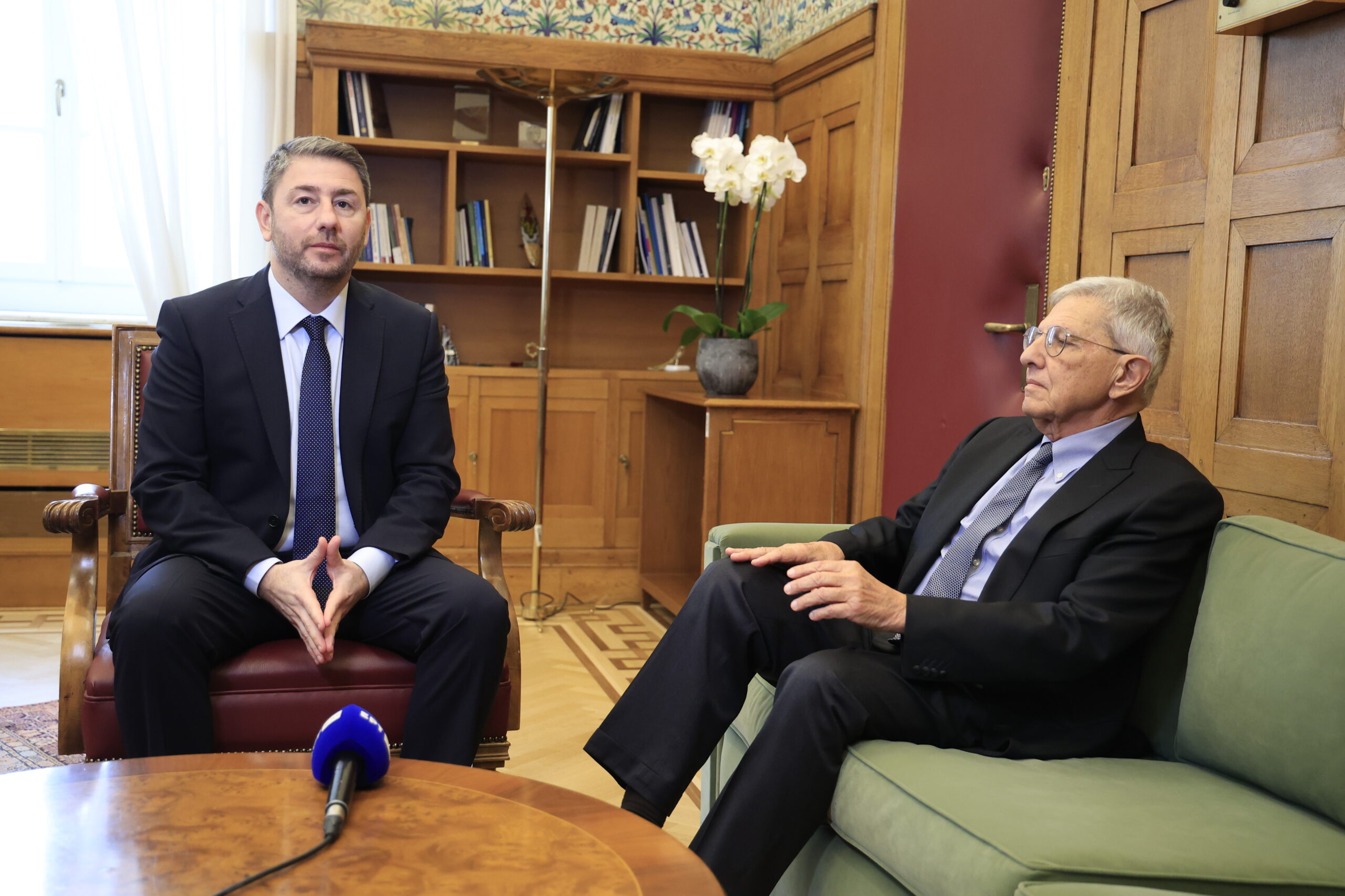 Κυβερνητικά στελέχη: Μεγάλο πολιτικό αυτογκόλ Ανδρουλάκη η επιχειρηματολογία του για την υποψηφιότητα του Τ. Γιαννίτση