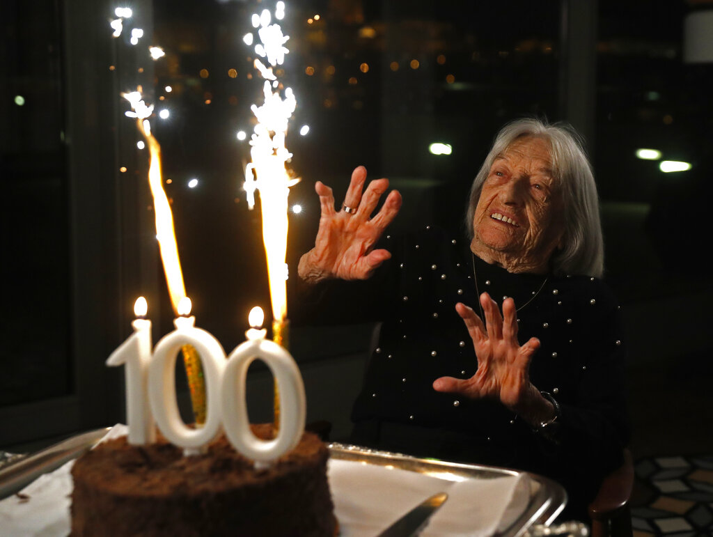 Έφυγε η γηραιότερη Ολυμπιονίκης στον κόσμο και επιζήσασα του Ολοκαυτώματος, Άγκνες Κελέτι – Ήταν 103 ετών 2 Έφυγε η γηραιότερη Ολυμπιονίκης στον κόσμο και επιζήσασα του Ολοκαυτώματος, Άγκνες Κελέτι – Ήταν 103 ετών