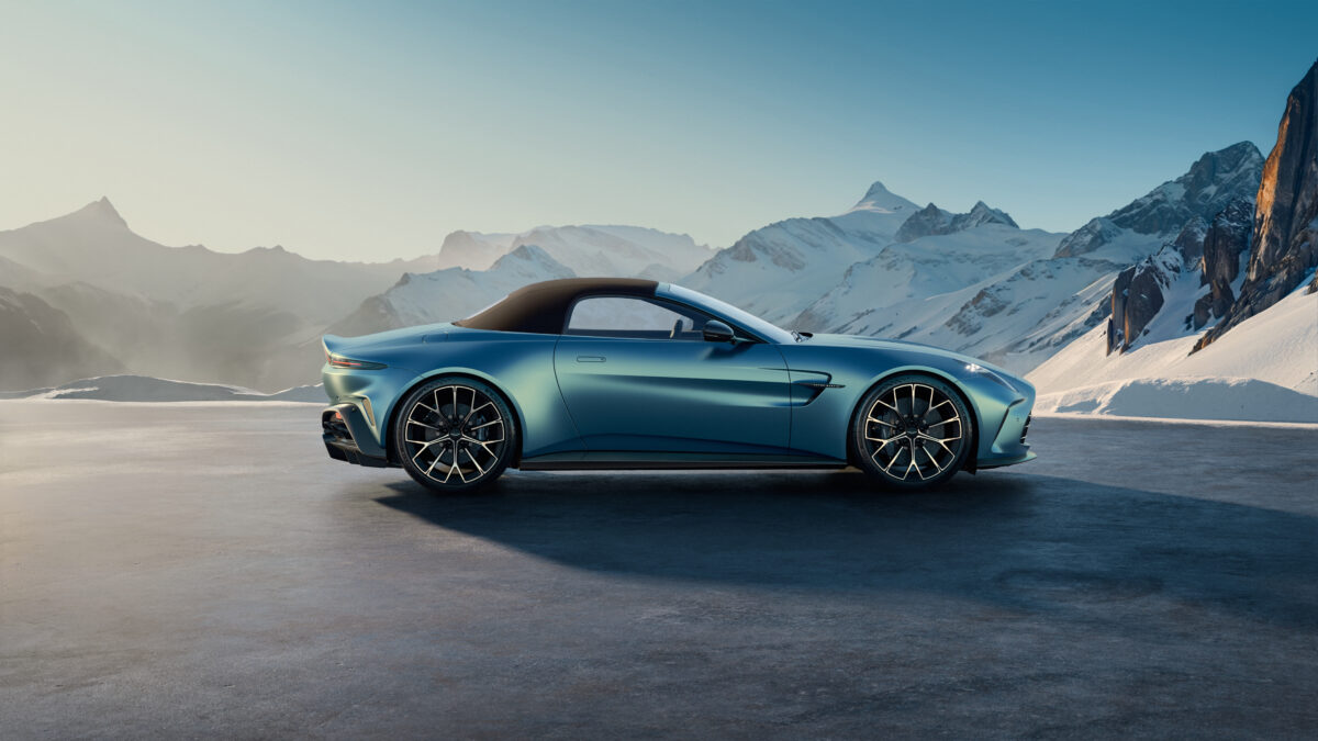 Aston Martin: Η καινούργια Vantage Roadster των 665 ίππων