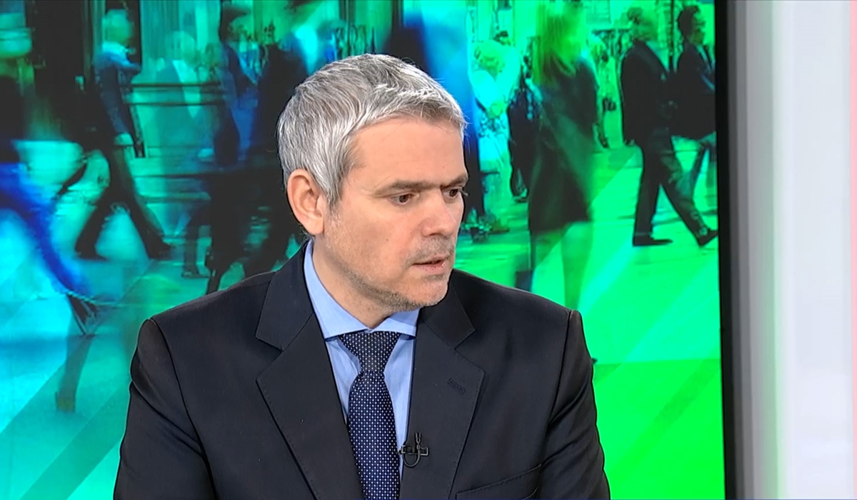 Κ. Καραγκούνης : Το νέο επίδομα ανεργίας θα σχετίζεται αρχικά με 15.000 άτομα – Τι κερδίζουν οι συνταξιούχοι με τις τροποποιήσεις στην εισφορά αλληλεγγύης