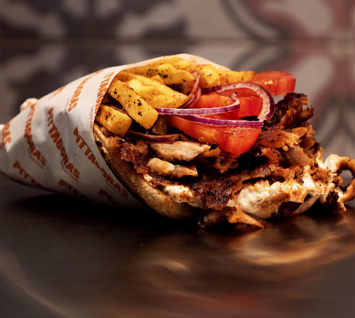 Έλληνας που διαμένει στο Λονδίνο φ prepares τυλιχτό με γύρο τεσσάρων κιλών και τρελαίνει τους Βρετανούς 6 Έλληνας που διαμένει στο Λονδίνο φ prepares τυλιχτό με γύρο τεσσάρων κιλών και τρελαίνει τους Βρετανούς