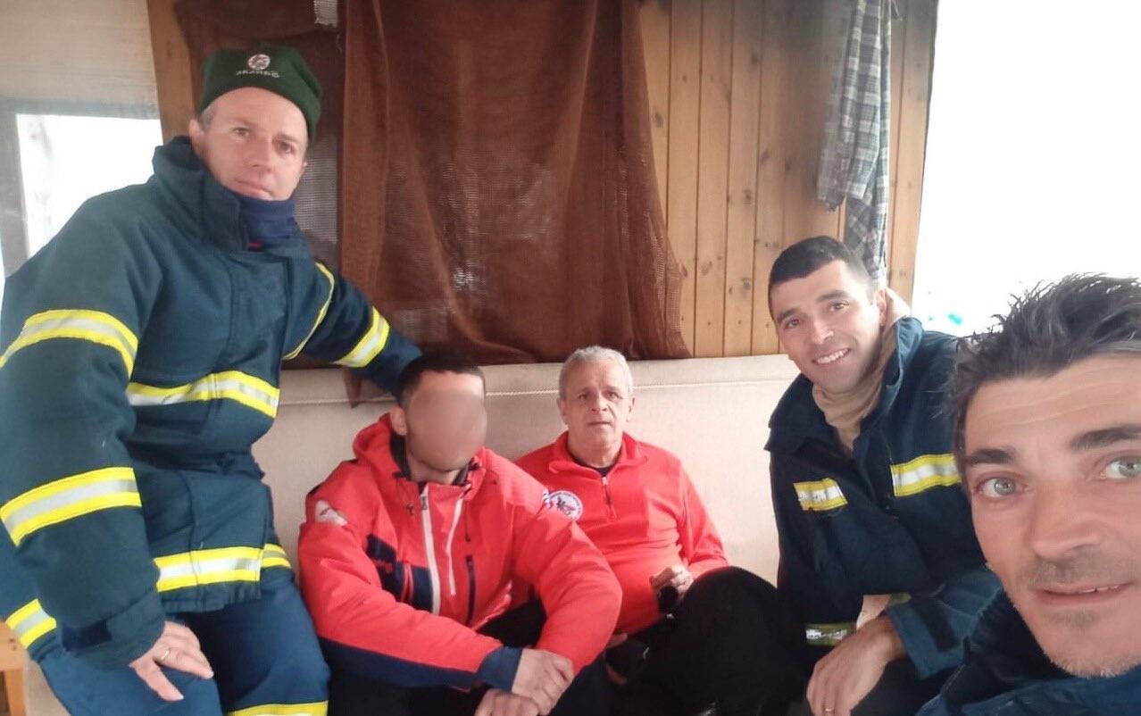 Η πρώτη εικόνα μετά τον εντοπισμό του σκιέρ στο Σέλι – Τα συγχαρητήρια του Β. Κικίλια
