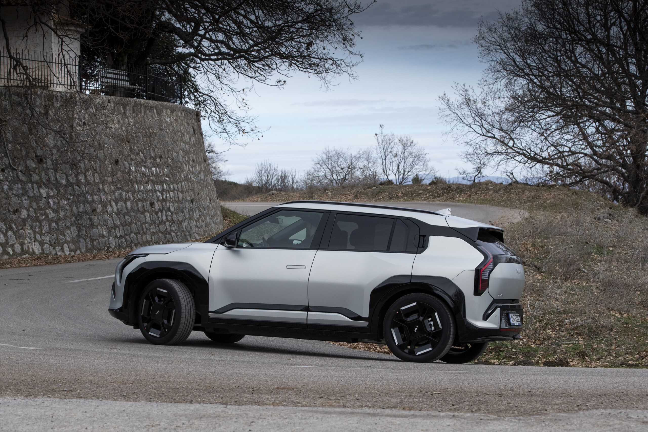 Το KIA EV3 στην Ελλάδα: Αρχικές εντυπώσεις, κόστη και εκδόσεις