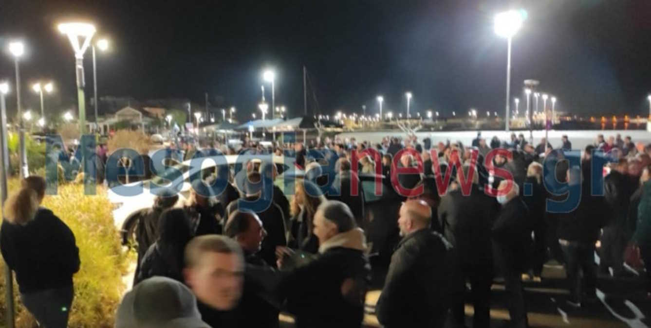 Επεισοδιακή συνεδρίαση στον Δήμο Λαυρεωτικής – Φυγαδεύτηκε ο δήμαρχος