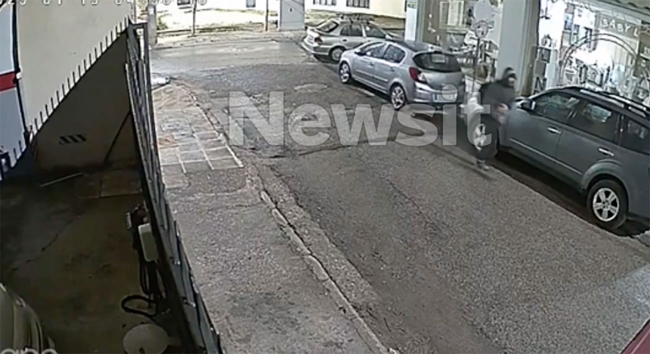 Περιστέρι: Αναστάτωση από τον άνθρωπο με τα κατεβασμένα παντελόνια – «Ευτυχώς μπήκε στο σπίτι και διασώθηκε»
