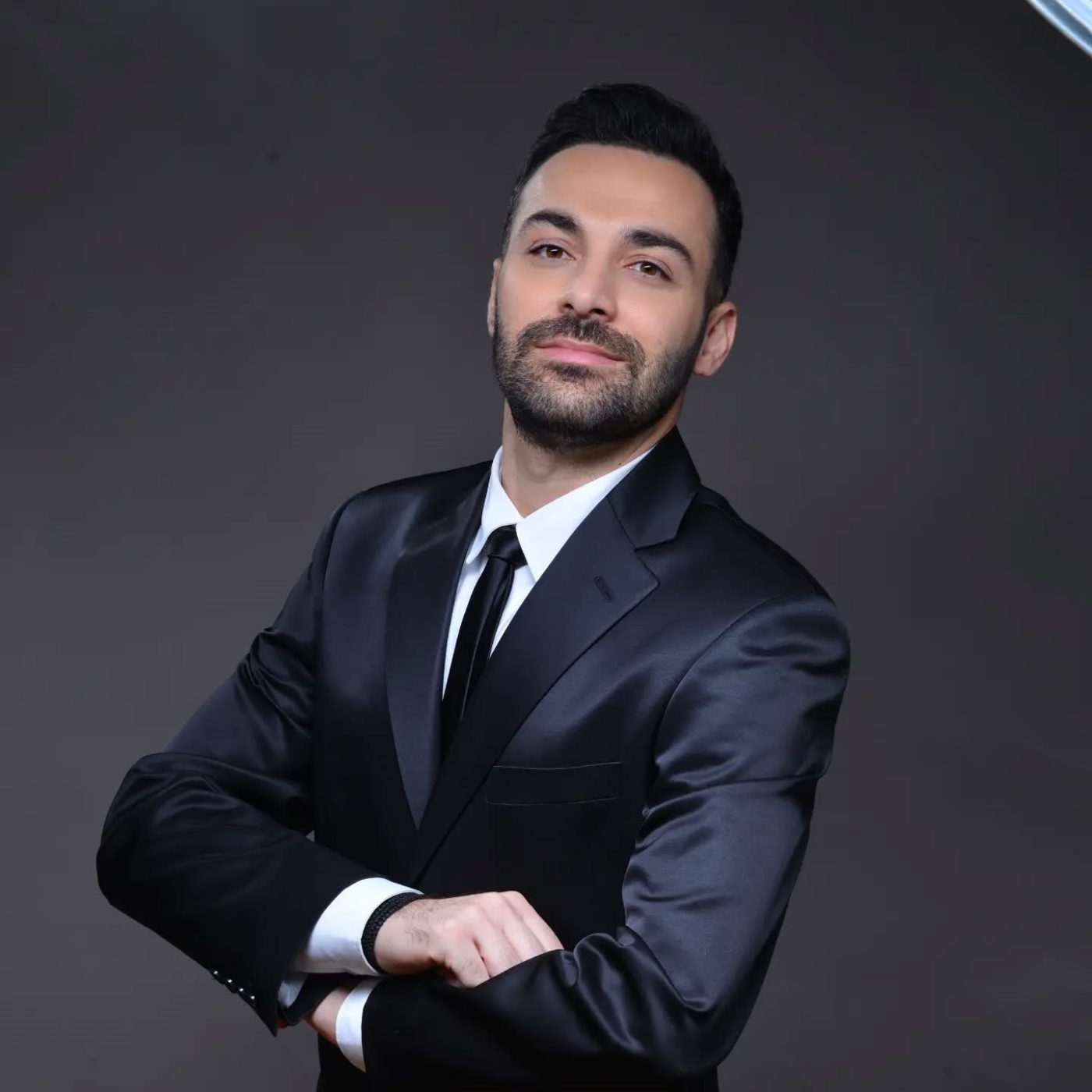 Eurovision 2025 – Κώστας Αγέρης: Ποιος είναι ο καλλιτέχνης και νικητής του «Voice» που θέλει να εκπροσωπήσει την Ελλάδα 6 Eurovision 2025 – Κώστας Αγέρης: Ποιος είναι ο καλλιτέχνης και νικητής του «Voice» που θέλει να εκπροσωπήσει την Ελλάδα