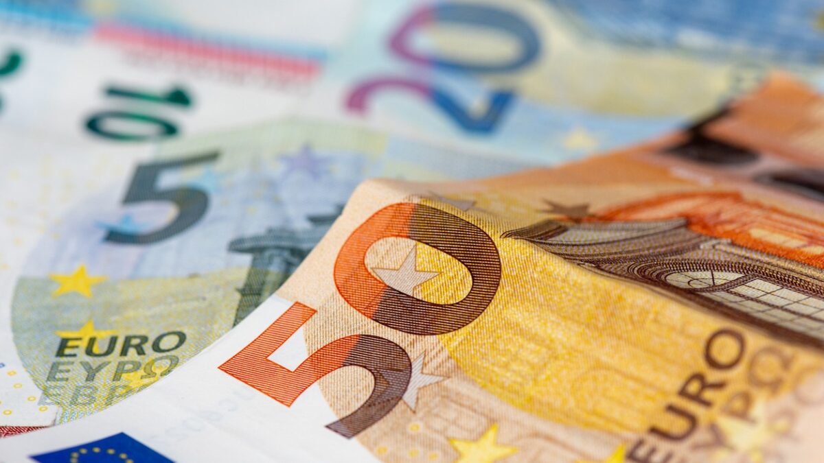 Λιθουανοί χάκερς αφαίρεσαν λογαριασμούς οικογένειας με επιχειρήσεις από τον Βόλο – Ζήτησαν βοήθεια από την Interpol