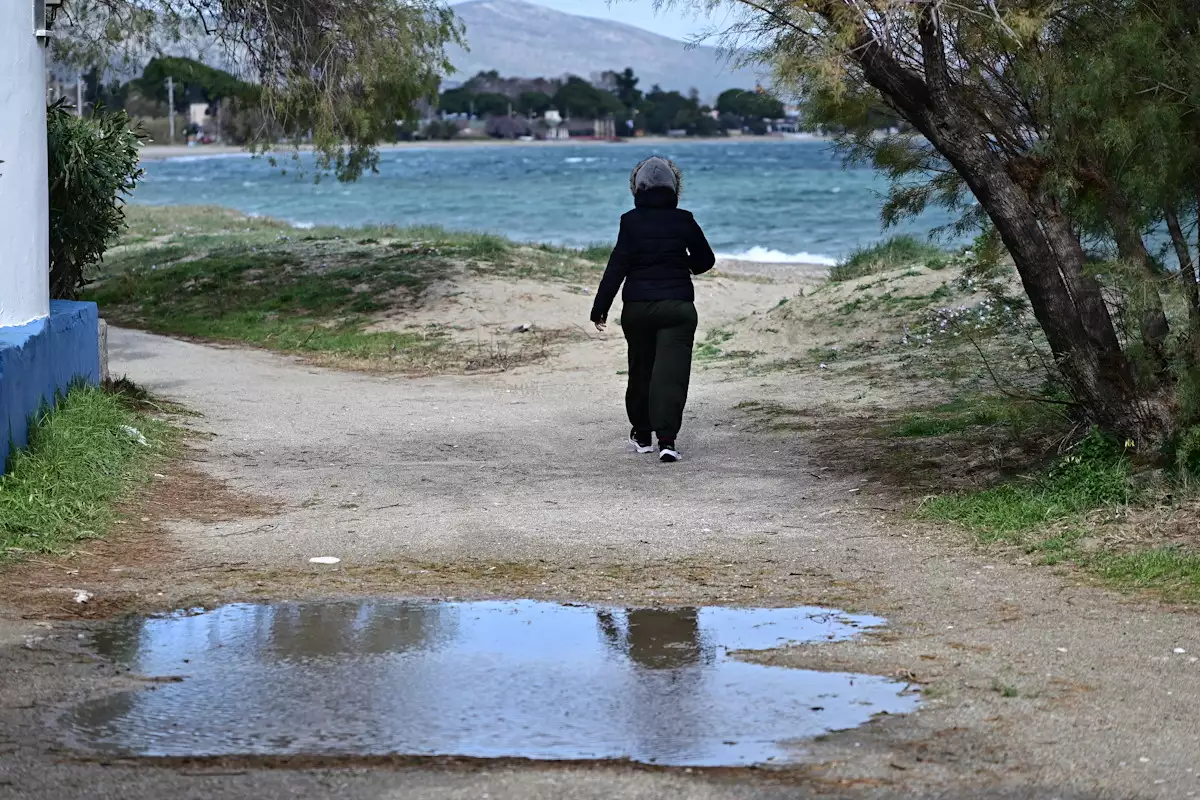 Καιρός σήμερα: Η θερμοκρασία θα φτάσει τους 19 βαθμούς