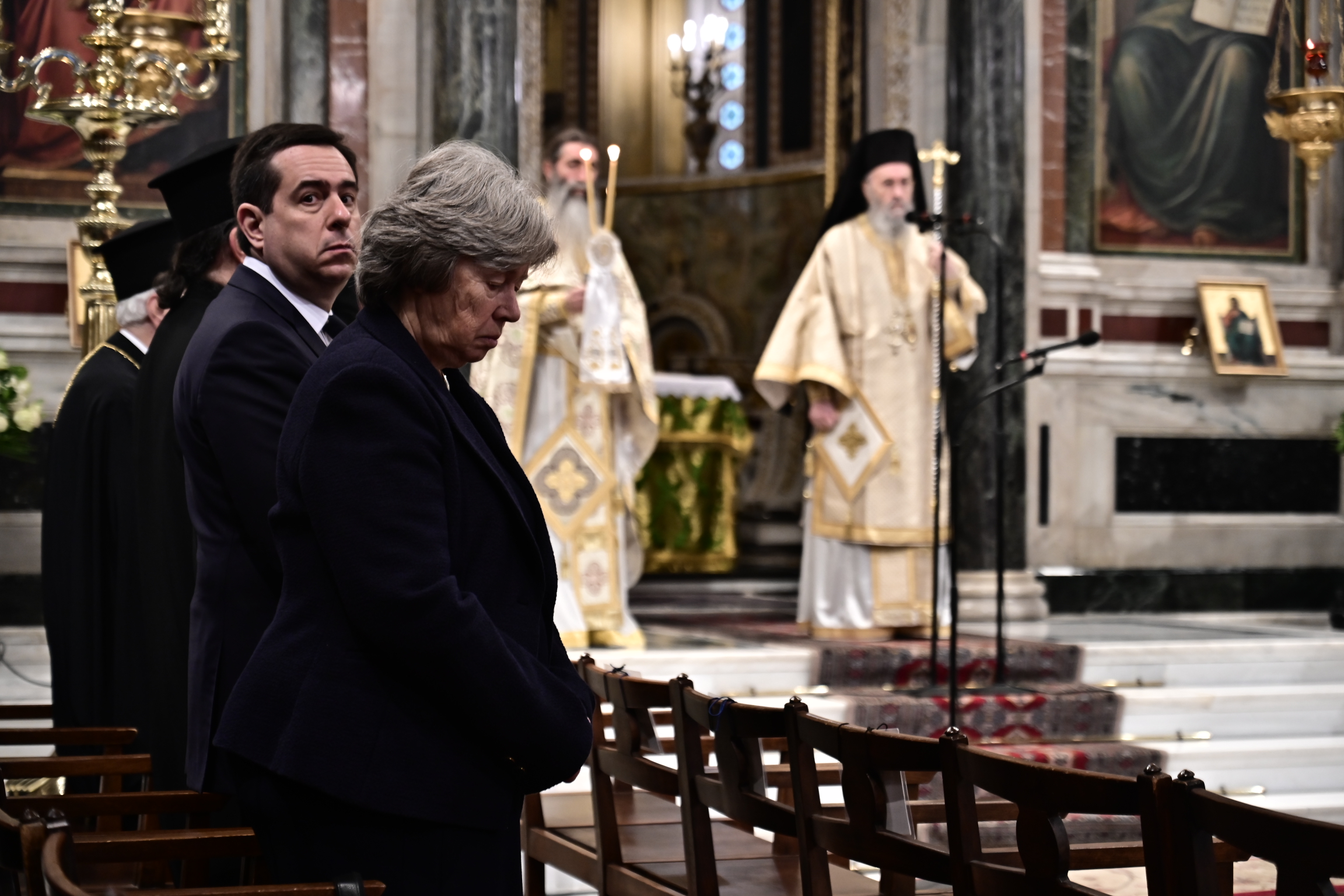 Αρχειπίσκοπος Αλβανίας Αναστάσιος: Live η θεία λειτουργία στη Μητρόπολη Αθηνών – Συγκίνηση στο προσκύνημα, τρισάγιο από τον Αρχιεπίσκοπο Ιερώνυμο 9 Αρχειπίσκοπος Αλβανίας Αναστάσιος: Live η θεία λειτουργία στη Μητρόπολη Αθηνών – Συγκίνηση στο προσκύνημα, τρισάγιο από τον Αρχιεπίσκοπο Ιερώνυμο