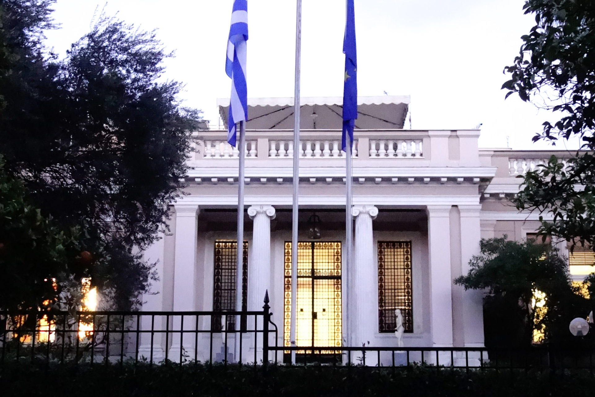Τα ζητήματα της αυριανής συνεδρίασης του Υπουργικού Συμβουλίου