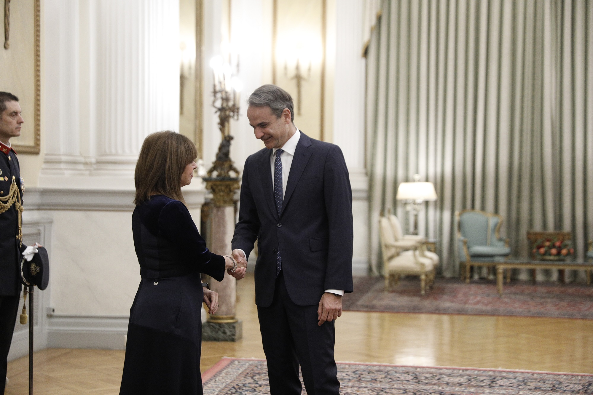 Ώρα μηδέν για Πρόεδρο της Δημοκρατίας: Η συνάντηση Μητσοτάκη – Σακελλαροπούλου και η εκλογική διαδικασία