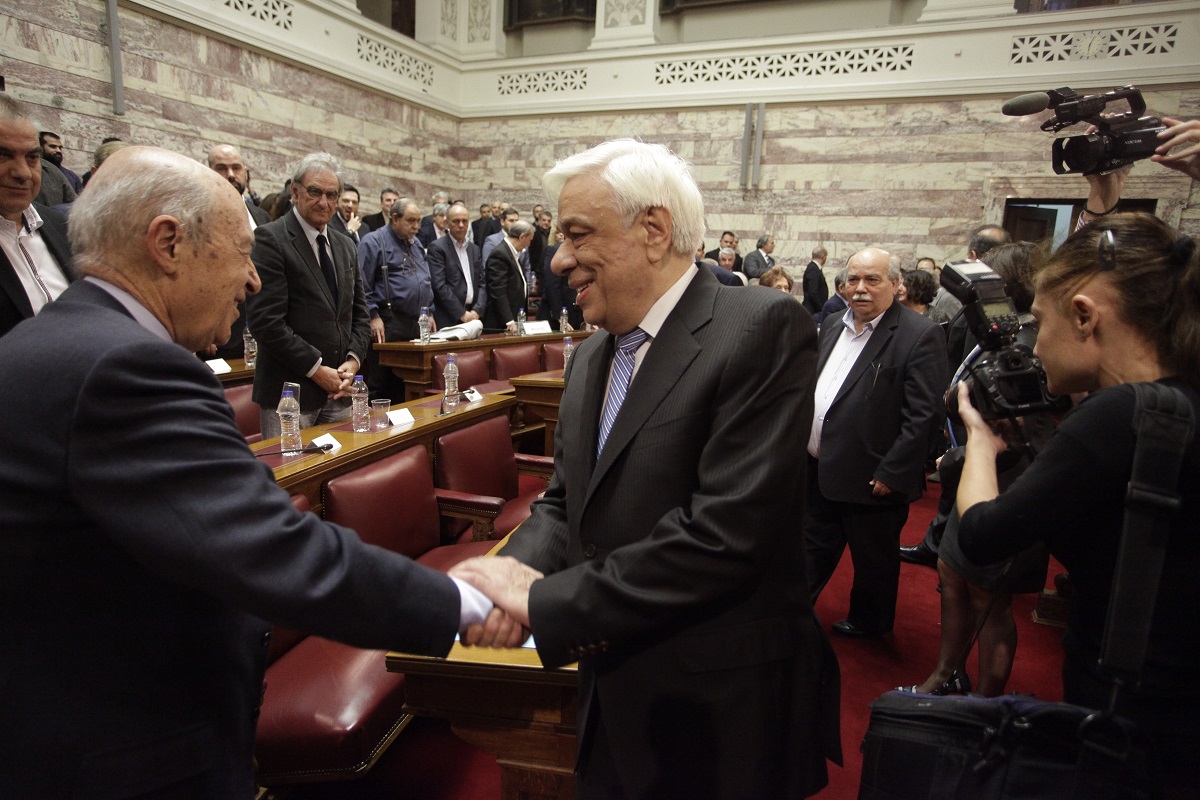 Π. Παυλόπουλος για την απώλεια Κώστα Σημίτη: Ήταν μια ιδιαίτερα ξεχωριστή και σημαίνουσα προσωπικότητα στην πολιτική ζωή