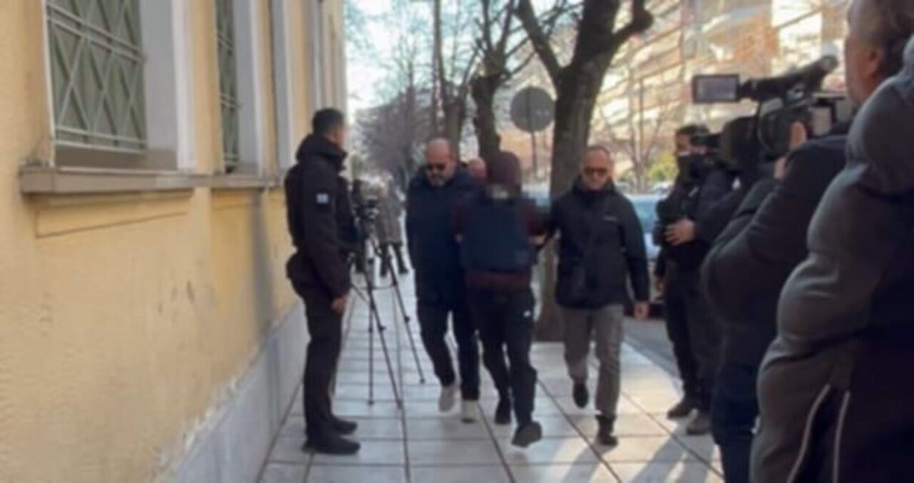 Σέρρες: Στον εισαγγελέα οι δύο κατηγορούμενοι για τη δολοφονία του 34χρονου – «Γνωρίζεις ποιος είμαι;»