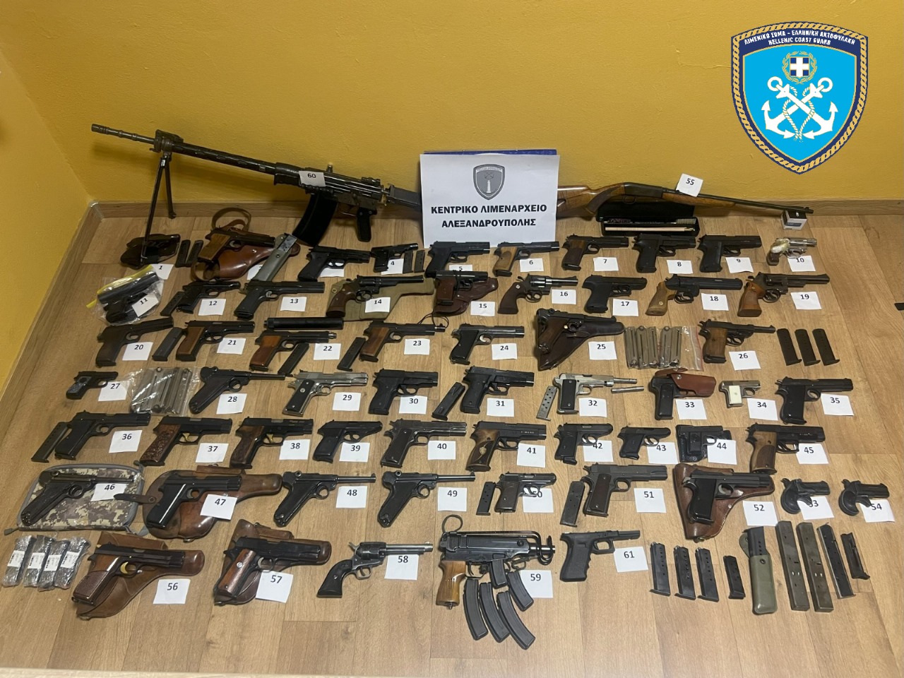 Συνελήφθη Τούρκος στην Αλεξανδρούπολη: Ανακαλύφθηκαν στο σκάφος του 61 όπλα
