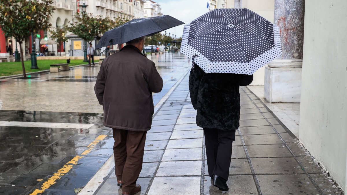 Καιρός σήμερα: Νεφώσεις σε όλη τη χώρα και βροχές στις Κυκλάδες, Κρήτη και Πελοπόννησο – Άνεμοι έως 8 μποφόρ στα Κύθηρα
