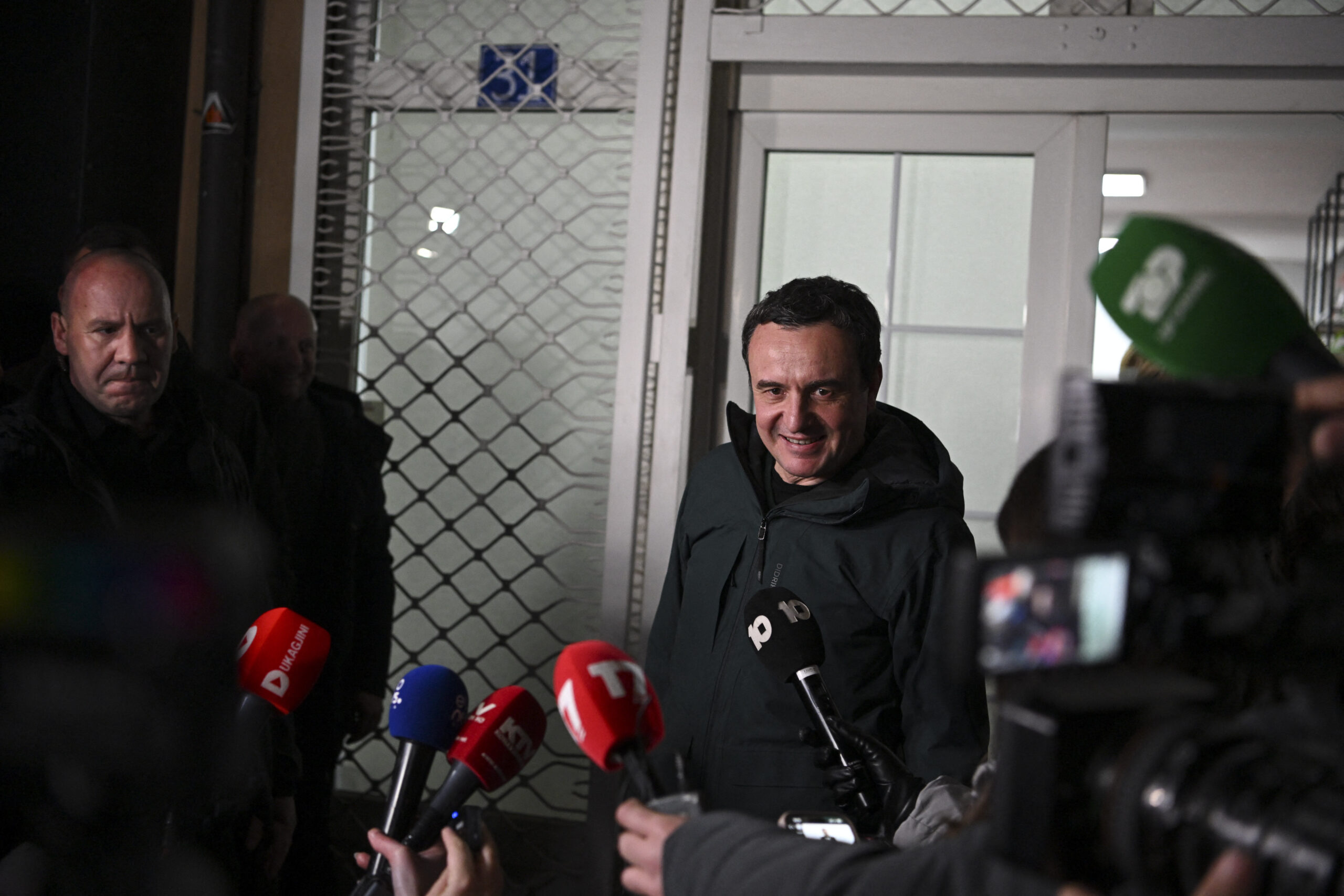 Κόσοβο: Δεν πέτυχε αυτοδυναμία στις βουλευτικές εκλογές ο Αλ Κούρτι – Κυρίαρχη η «Σερβική Λίστα» στους Σέρβους 2 Κόσοβο: Δεν πέτυχε αυτοδυναμία στις βουλευτικές εκλογές ο Αλ Κούρτι – Κυρίαρχη η «Σερβική Λίστα» στους Σέρβους