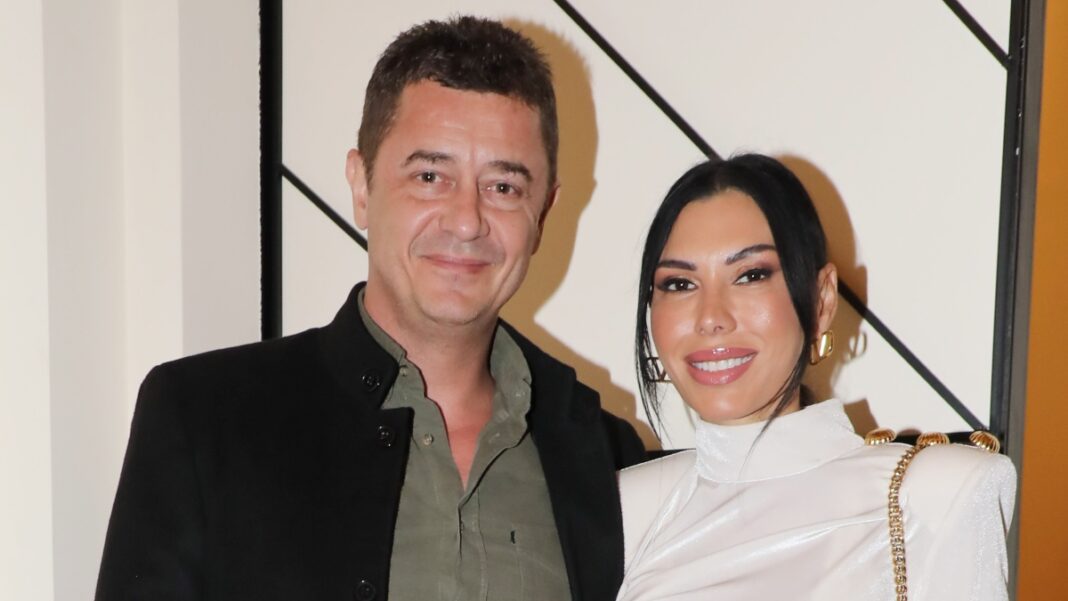 ANTONIS_SROITER_IOANA_MPOYKI