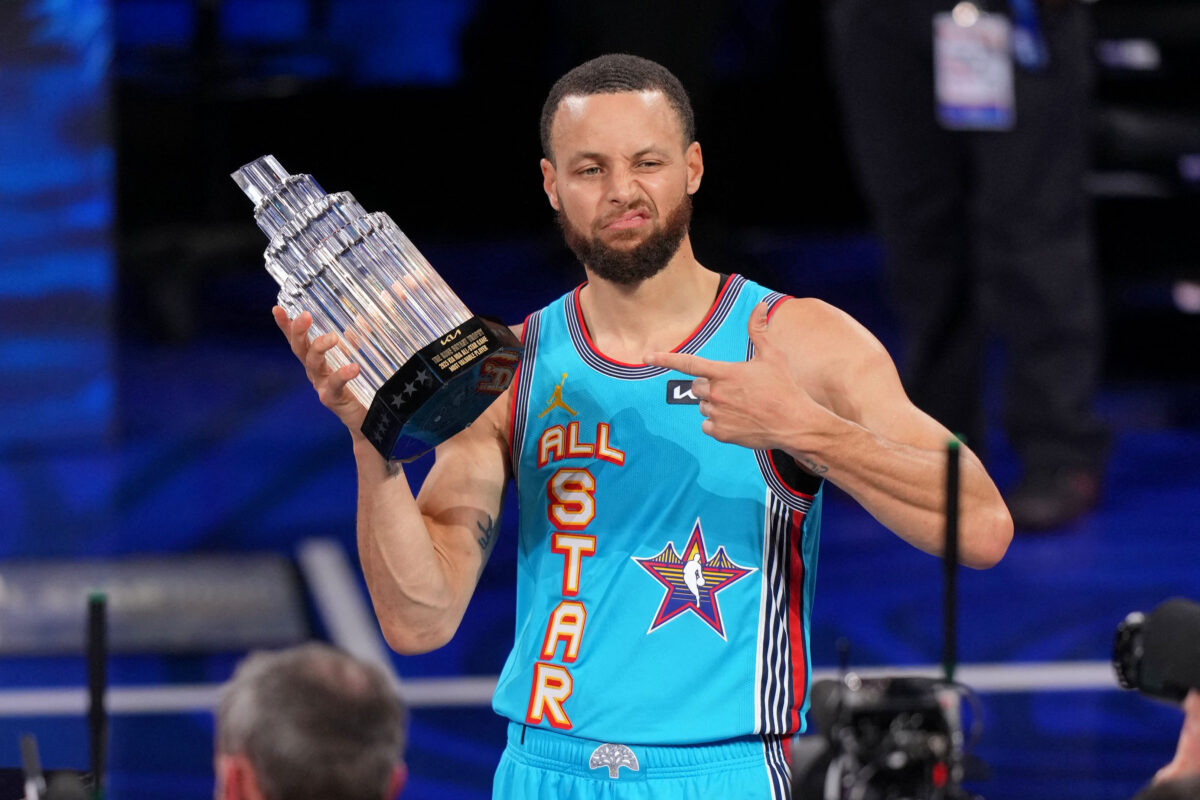 NBA Αποτελέσματα: Εκπληκτικός Κάρι στη θριαμβευτική νίκη των Ουόριορς επί των Σπερς, οι Κλίπερς επικράτησαν στη διπλή παράταση των Μάβερικς