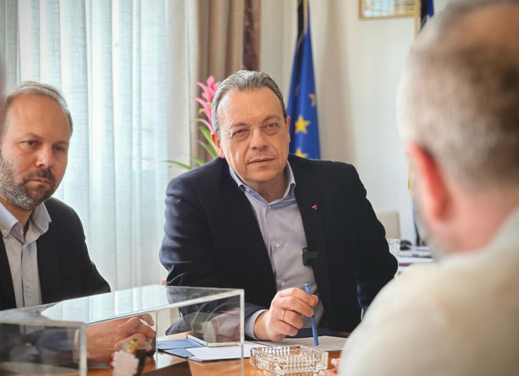 Φάμελλος από Σαντορίνη: Ήρθαμε να στηρίξουμε τον τόπο, τους κατοίκους και τους φορείς – Χρειάζονται στελέχωση και υποδομές