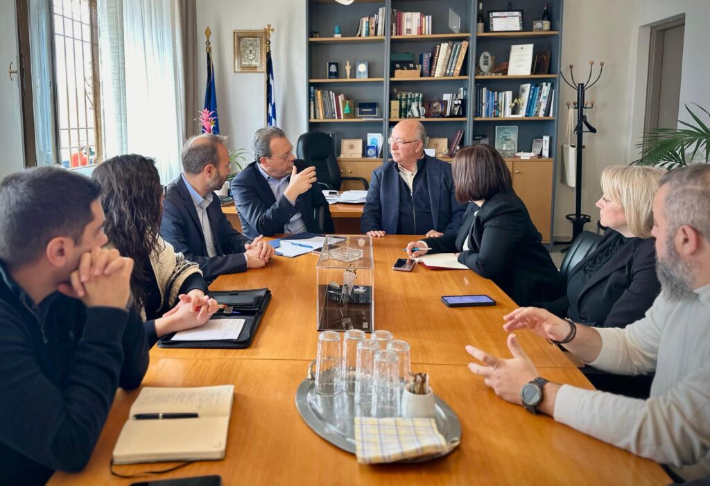 Φάμελλος από Σαντορίνη: Ήρθαμε να στηρίξουμε τον τόπο, τους κατοίκους και τους φορείς – Χρειάζονται στελέχωση και υποδομές