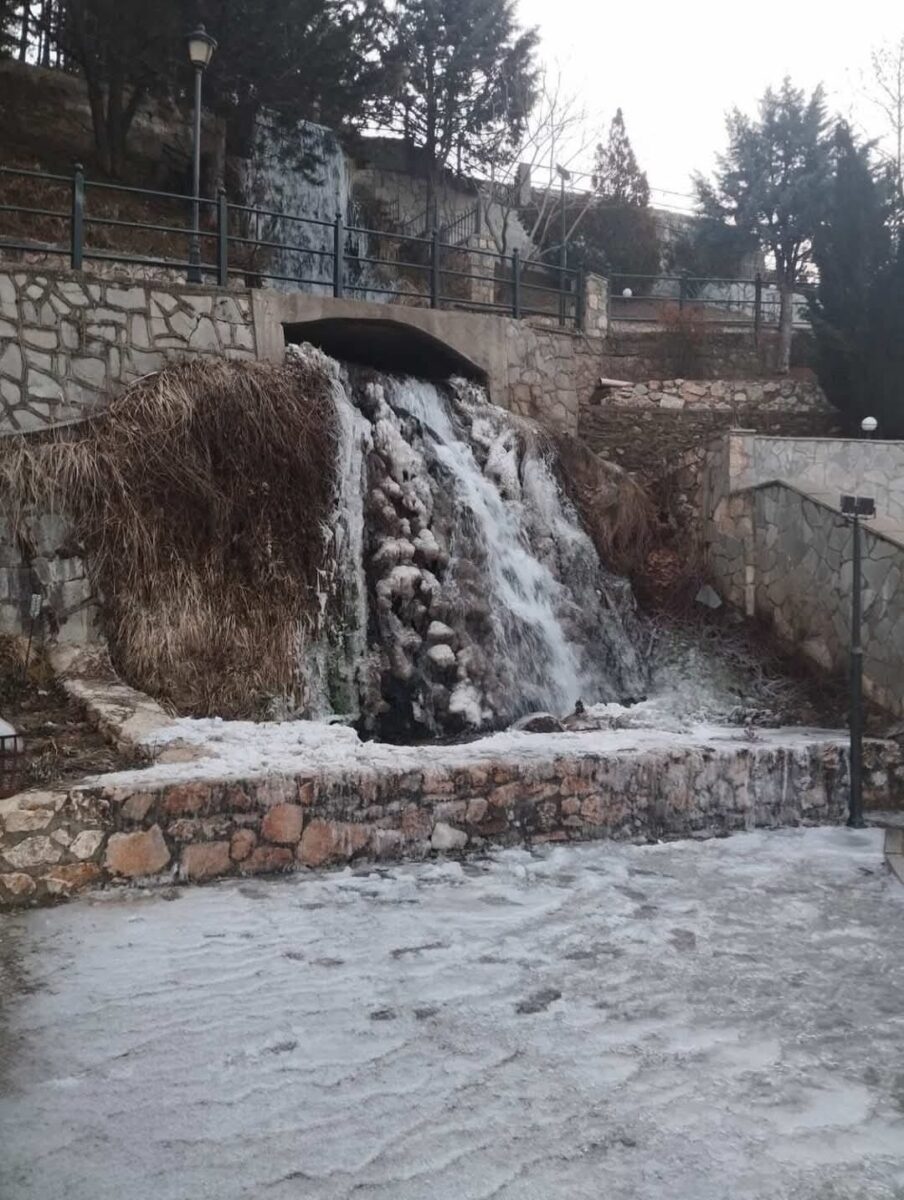 Κακοκαιρία Coral: Μαγευτικές εικόνες από τον παγωμένο καταρράκτη στη Φλώρινα – Στους μείον 12 έφτασε το θερμόμετρο στην περιοχή 3 Ο παγωμένος καταρράκτης στον Πολυπόταμο Φλώρινας