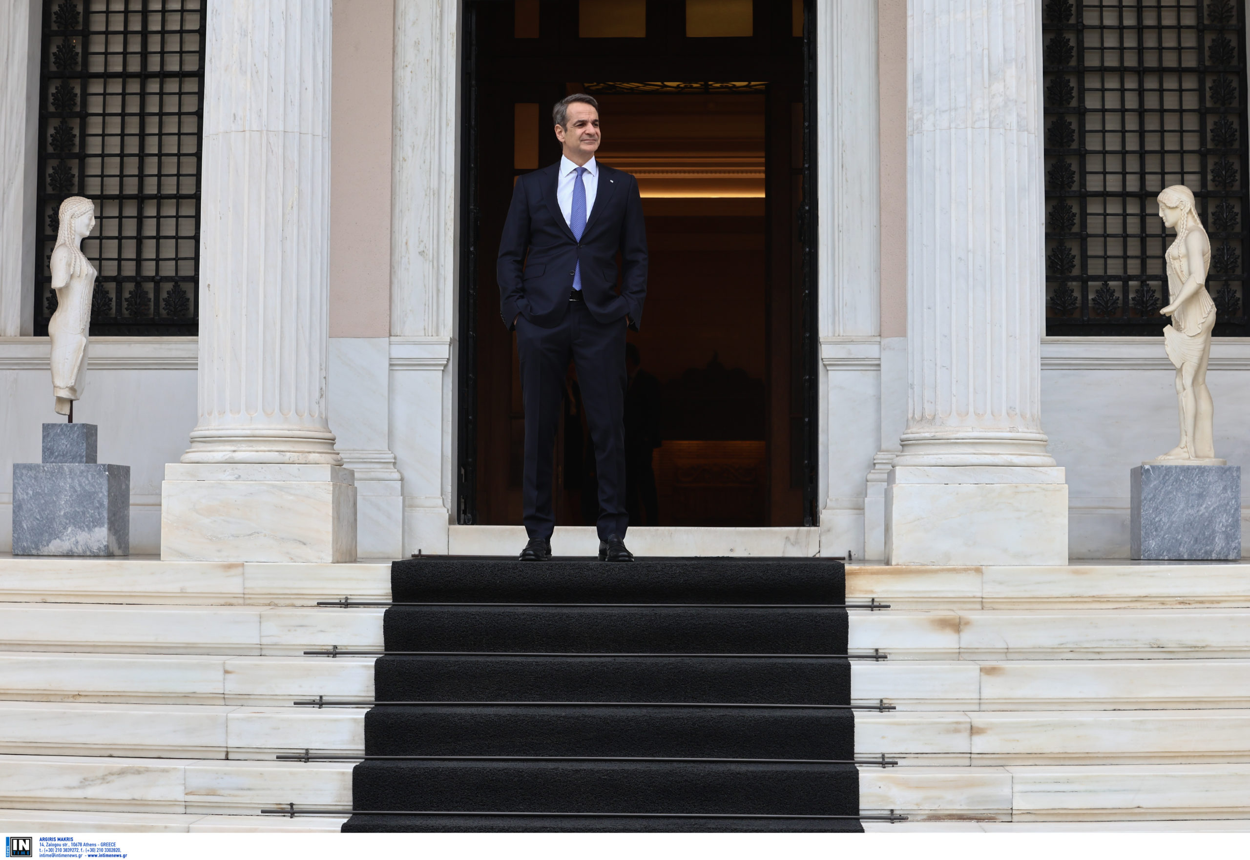 Η αποκρυπτογράφηση του ανασχηματισμού: Οι αναβαθμίσεις, η «γενιά των σαραντάρηδων» και το παρασκήνιο 8 Η αποκρυπτογράφηση του ανασχηματισμού: Οι αναβαθμίσεις, η «γενιά των σαραντάρηδων» και το παρασκήνιο