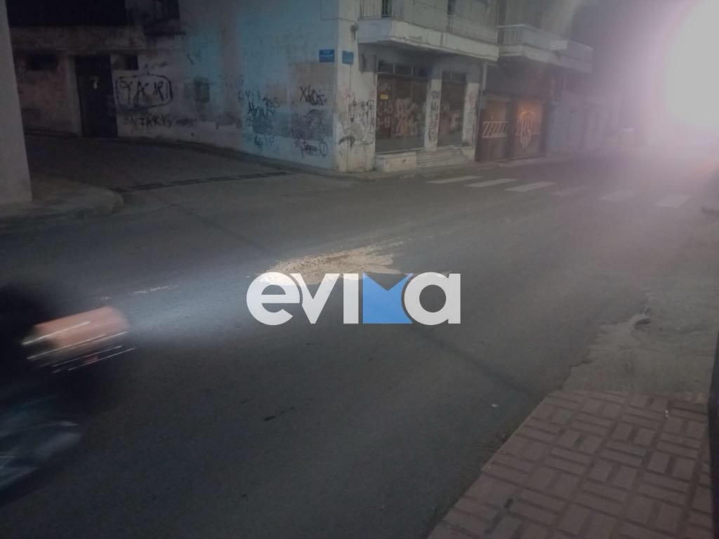 Χαλκίδα: Τροχαίο με νεκρό έναν 59χρονο – Παρασύρθηκε από αυτοκίνητο και σκοτώθηκε 3 Φωτογραφία από το σημείο του τροχαίου δυστυχήματος στη Χαλκίδα