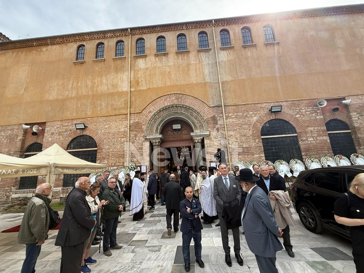 Μητροπολίτης πρώην Θεσσαλονίκης Άνθιμος: Το ύστατο «χαίρε» στον αείμνηστο ποιμενάρχη της πόλης 7 Ταφή Μητροπολίτη πρώην Θεσσαλονίκης Άνθιμου