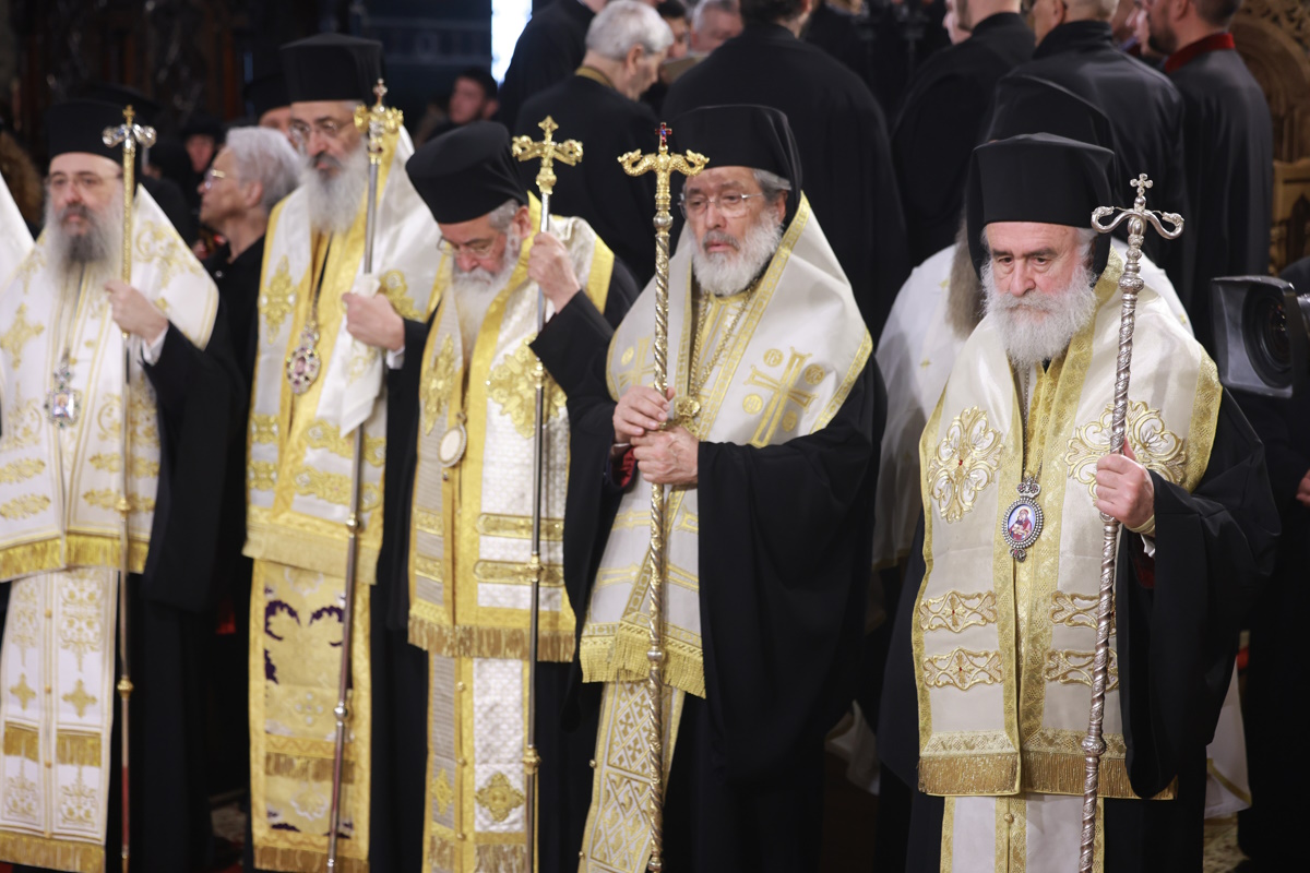Μητροπολίτης πρώην Θεσσαλονίκης Άνθιμος: Το ύστατο «χαίρε» στον αείμνηστο ποιμενάρχη της πόλης 12 Ταφή Μητροπολίτη πρώην Θεσσαλονίκης Άνθιμου