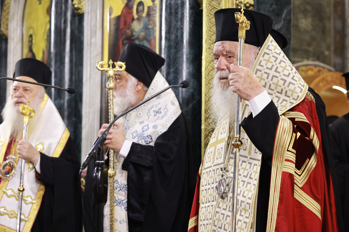 Μητροπολίτης πρώην Θεσσαλονίκης Άνθιμος: Το ύστατο «χαίρε» στον αείμνηστο ποιμενάρχη της πόλης 11 Ταφή Μητροπολίτη πρώην Θεσσαλονίκης Άνθιμου