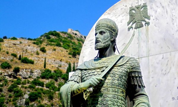 «Η Πόλις εάλω»: Η πτώση του Βυζαντίου, η πολιορκία και η Άλωση