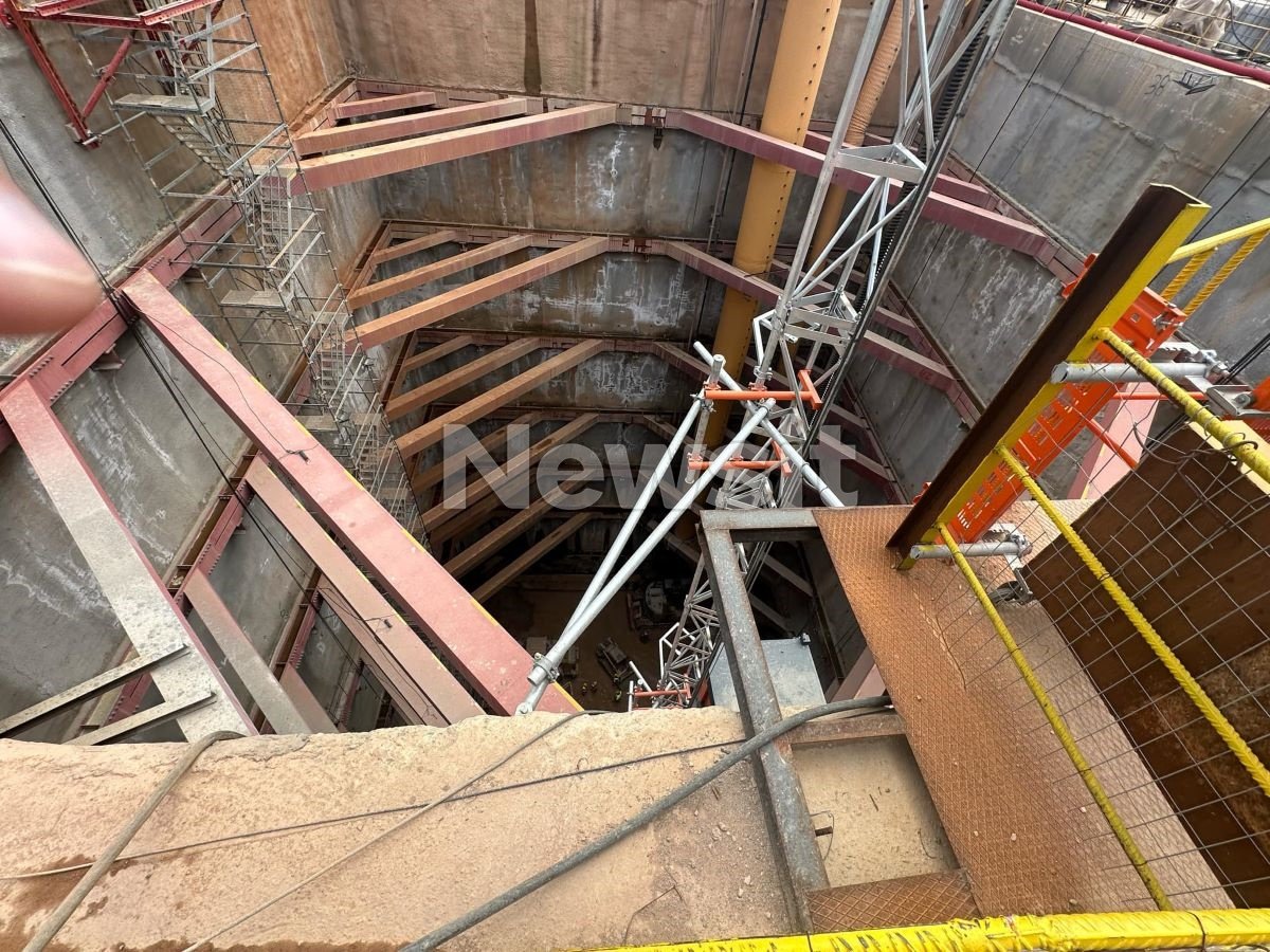 Η σήραγγα ξεκινάει δίπλα από το ΓΝΑ στην Κατεχάκη
