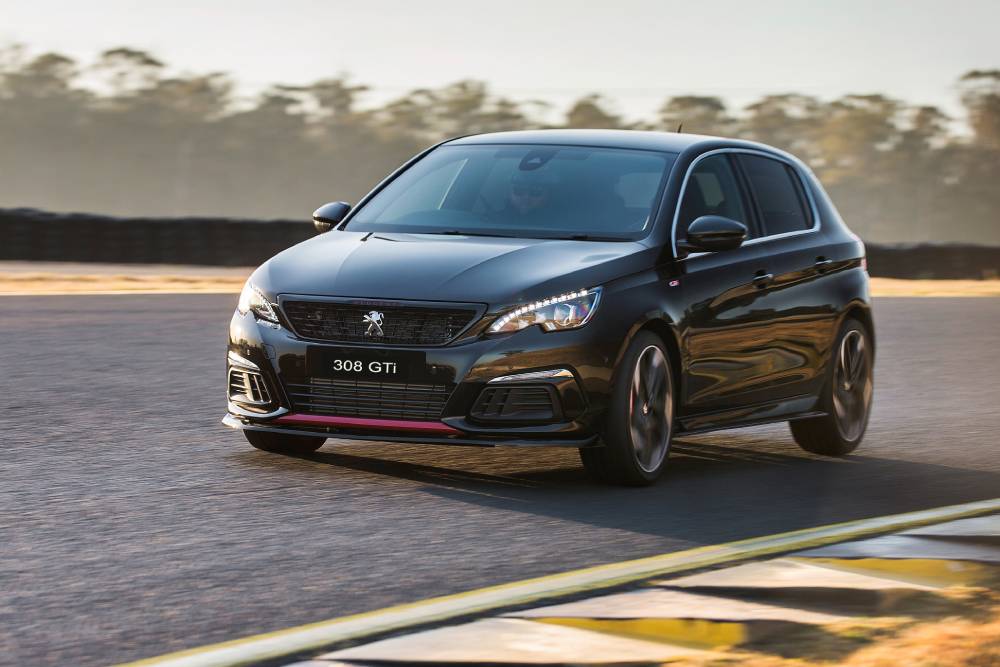 Η μεγάλη επιστροφή των Peugeot GTi!