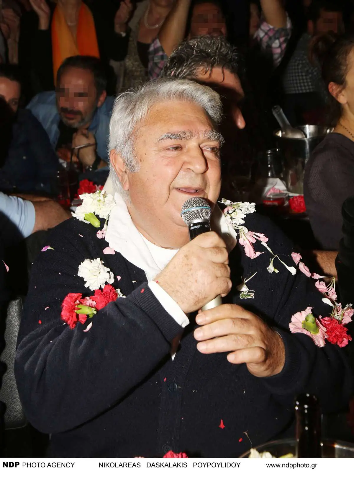 Ο Πασχάλης Τερζής “κλώτσησε” συνεργασία χιλιάδων ευρώ 2 Ο Πασχάλης Τερζής στα μπουζούκια
