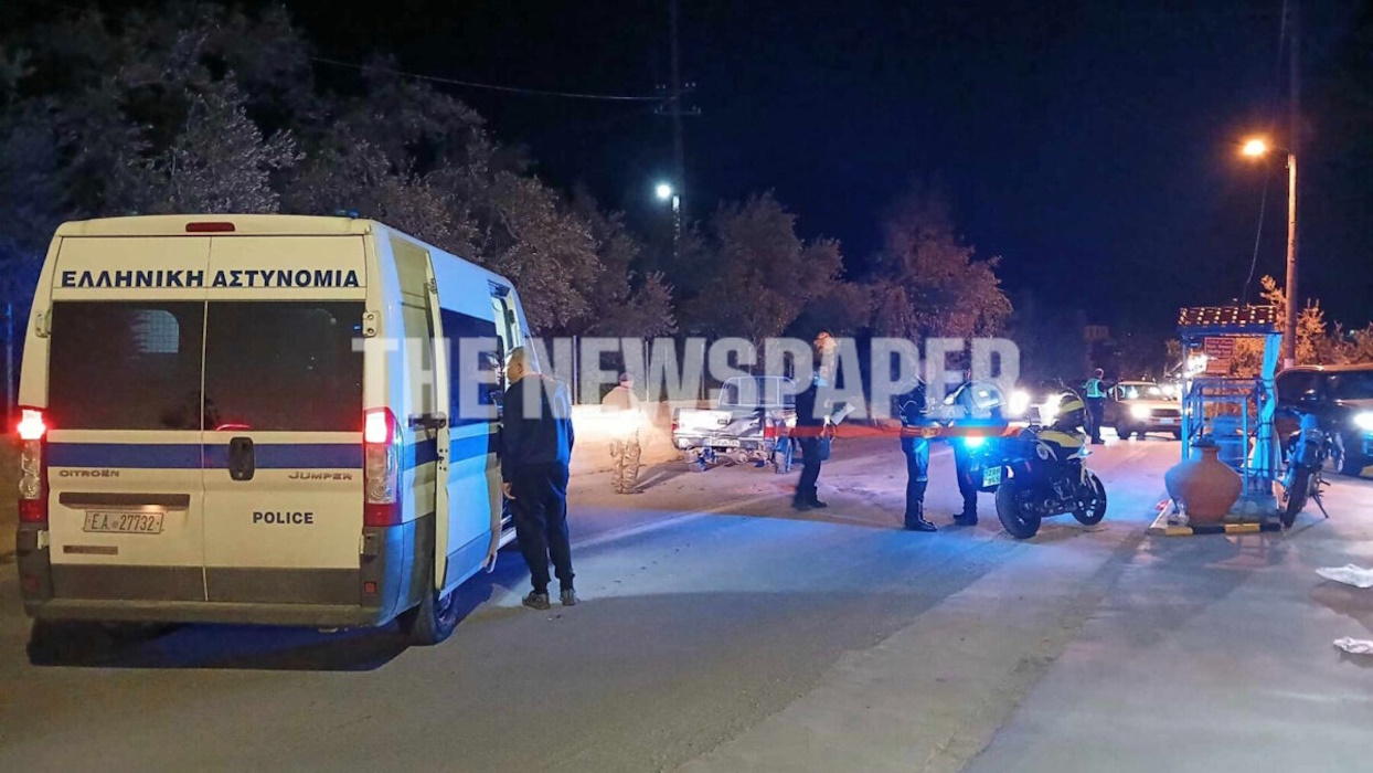 Τροχαίο δυστύχημα στον Βόλο: Δύο νεκροί μετά από σφοδρή σύγκρουση αγροτικού με μηχανή 2 Όχημα της Τροχαίας στο σημείο που σημειώθηκε θανατηφόρο τροχαίο στον Βόλο