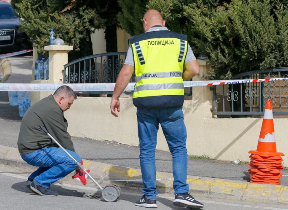 Ανείπωτη τραγωδία στη Βόρεια Μακεδονία: 59 νεκροί και πάνω από 100 τραυματίες από την φονική πυρκαγιά – Εκδόθηκαν 4 εντάλματα σύλληψης, νέα βίντεο 7 Ανείπωτη τραγωδία στη Βόρεια Μακεδονία: 59 νεκροί και πάνω από 100 τραυματίες από την φονική πυρκαγιά – Εκδόθηκαν 4 εντάλματα σύλληψης, νέα βίντεο