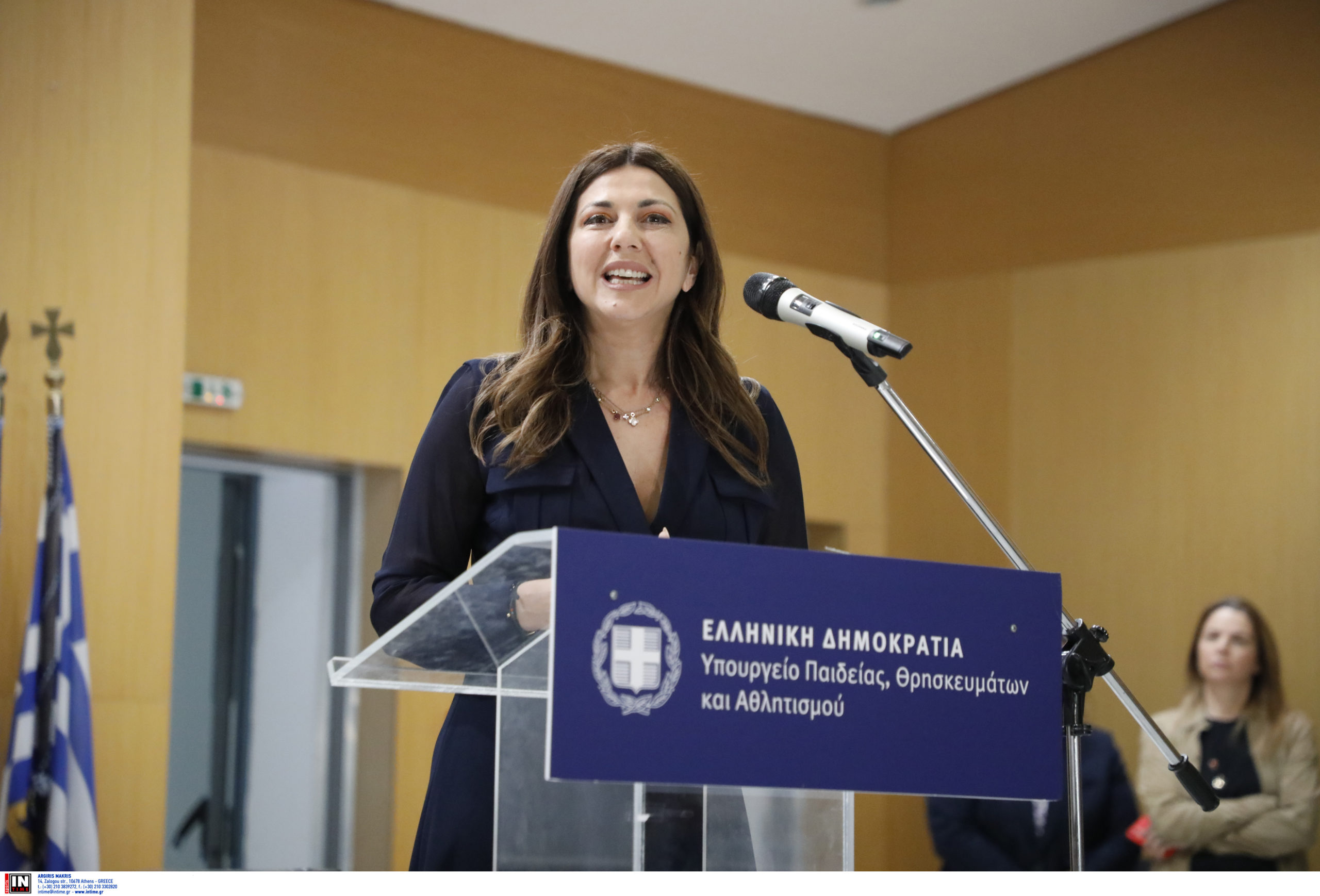 Σοφία Ζαχαράκη: «Να κοιτάξουμε ακόμα περισσότερο το περιεχόμενο μέσα από την ύλη»