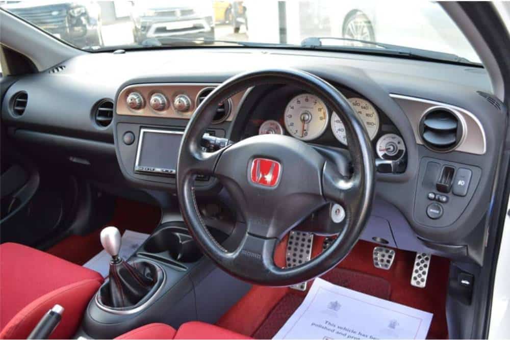Φλεγόμενο θηρίο η θρυλική Honda Integra Type R