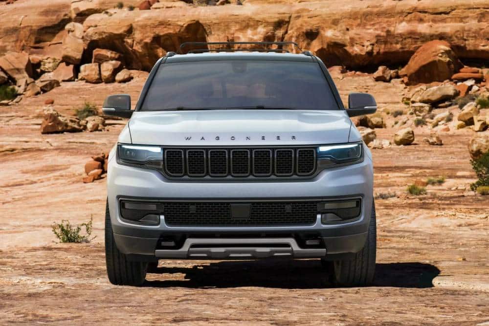 Αποκαλύφθηκε το επιβλητικό Jeep Wagoneer Overland για ορεινές περιπέτειες