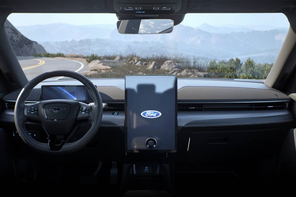 Εντυπωσιακή και ακόμα πιο συναρπαστική Ford Mustang Mach-E