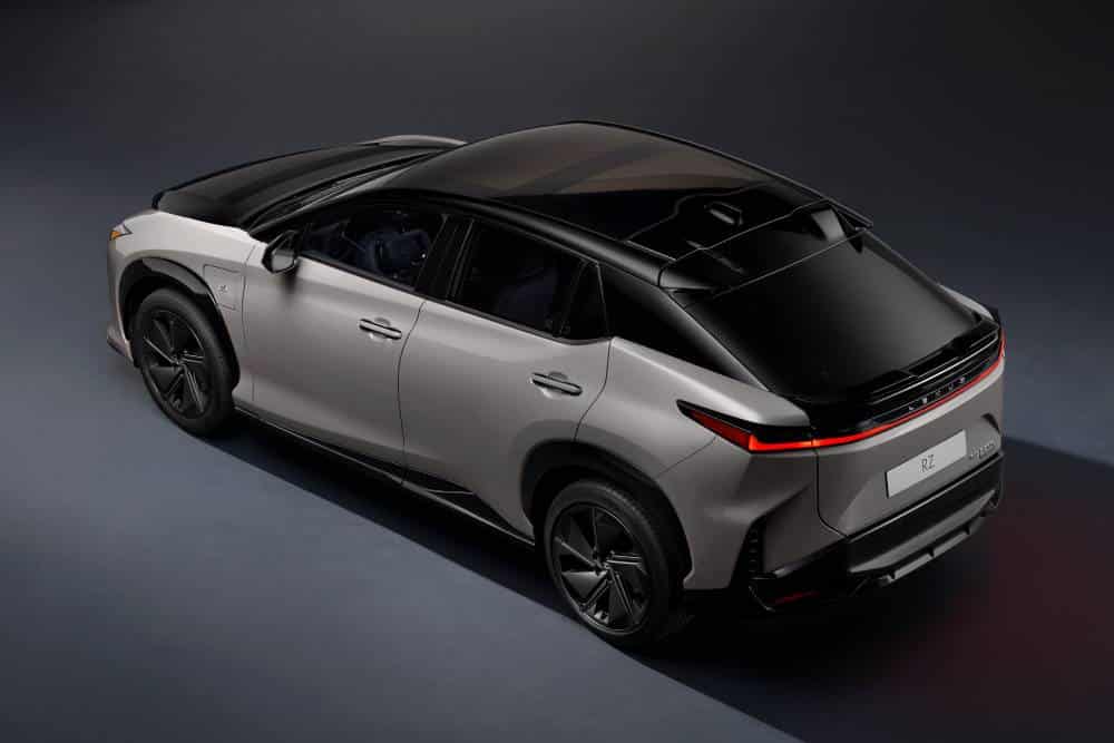 Nέο Lexus RZ EV με χειροκίνητες αλλαγές & steer-by-wire
