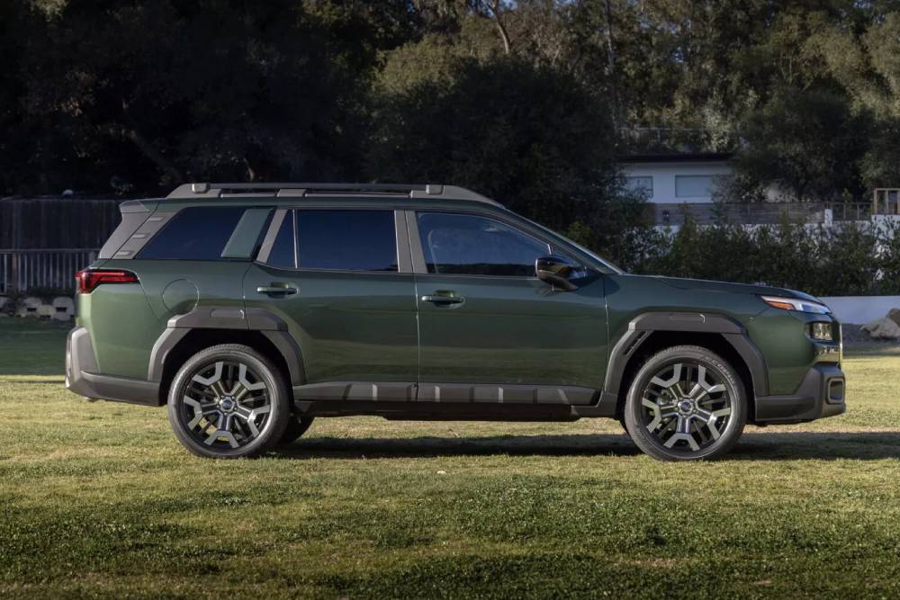 Νέο Subaru Outback εντυπωσιάζει με πανίσχυρα 260 άλογα