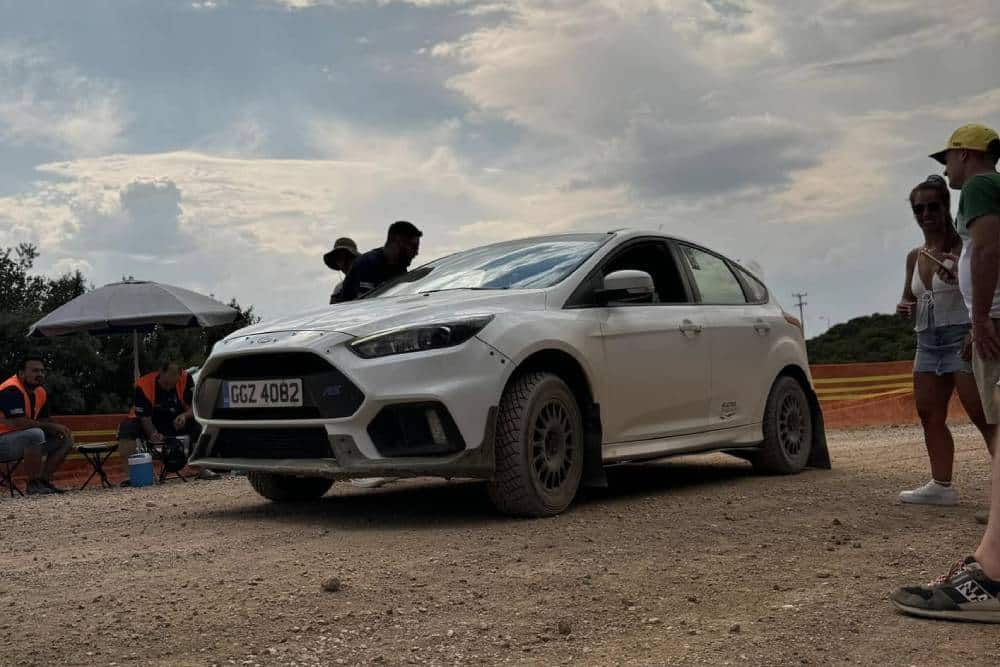 Το επιθετικό Focus RS "σαρώνει" το WRC