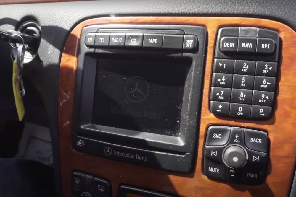 Τί αποκαλύπτει μια Mercedes S-Class των 475 ευρώ;