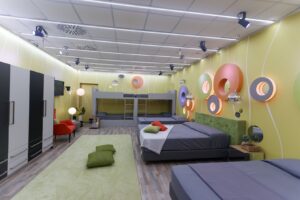Όλα είναι πανέτοιμα στο εντυπωσιακό σπίτι του Big Brother για την Κυριακή 27 Απριλίου στον ΣΚΑΙ