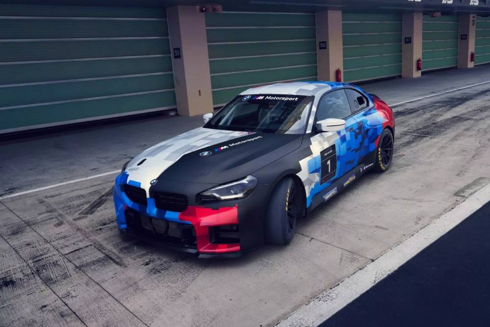 Νέα αγωνιάρα BMW M2 Racing με 2.0λιτρο τούρμπο