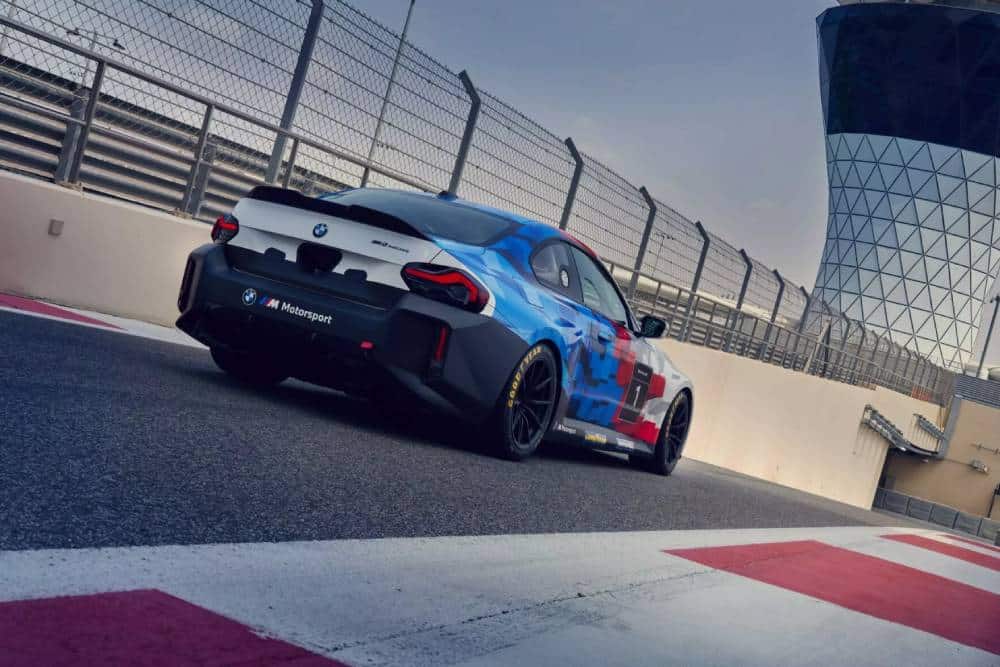 Νέα αγωνιάρα BMW M2 Racing με 2.0λιτρο τούρμπο