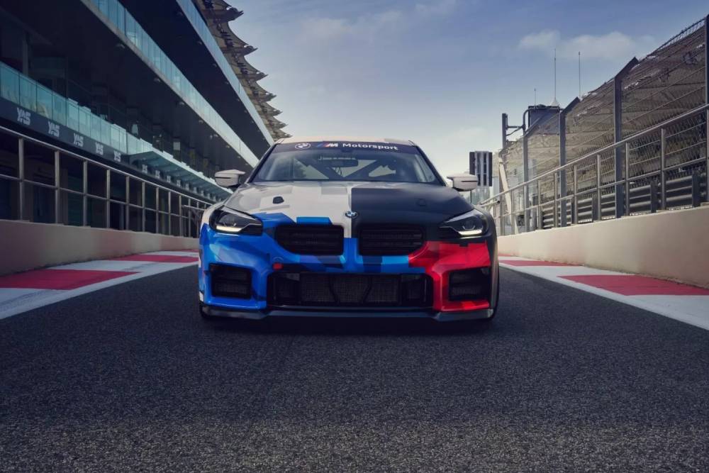 Νέα αγωνιάρα BMW M2 Racing με 2.0λιτρο τούρμπο